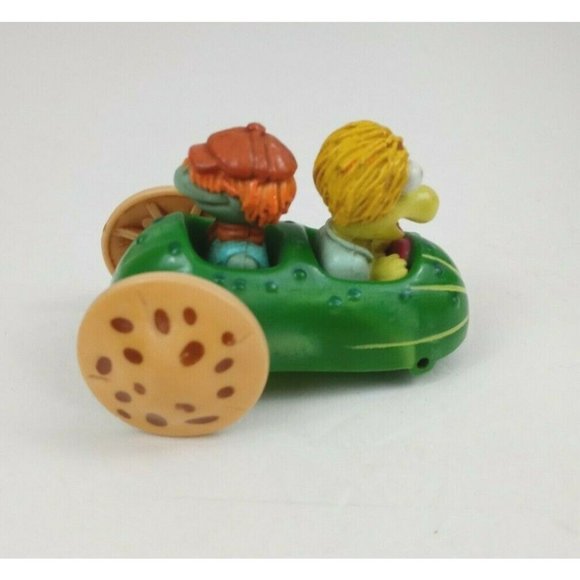 Vtg 1988 Jim Henson Fraggle Rock Boober & Wembley In Pickle Car McDonald's Toy - Picture 1 of 6
